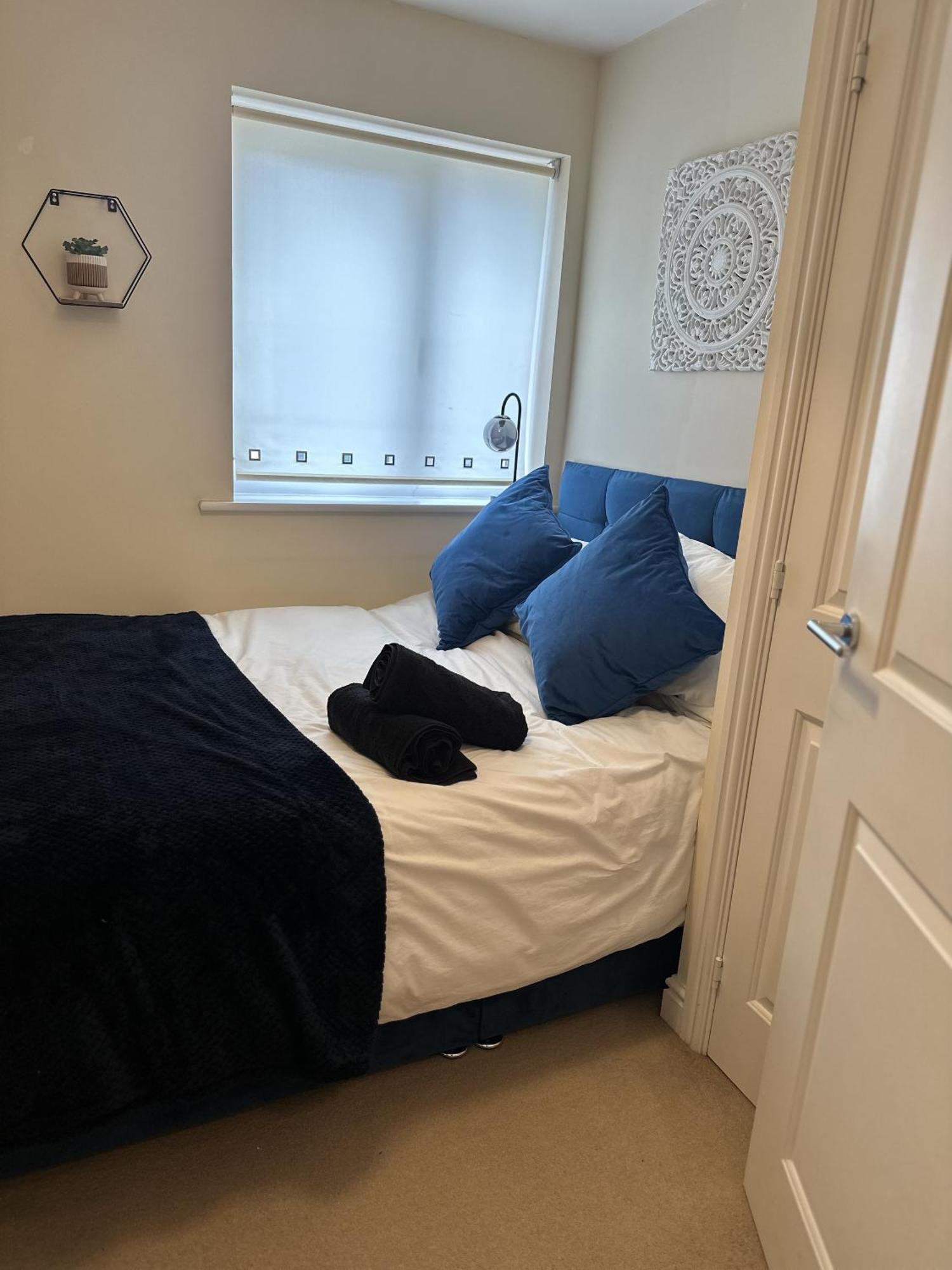 2 Bdr City Centre Apartment With Parking Кардифф Экстерьер фото
