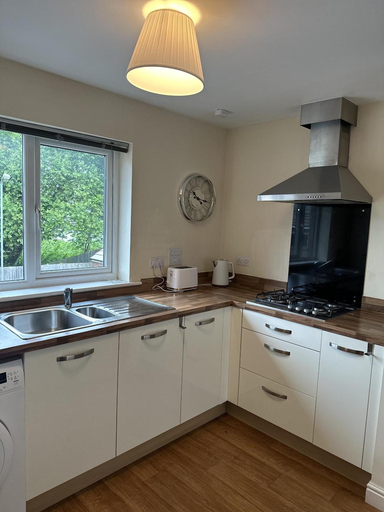 2 Bdr City Centre Apartment With Parking Кардифф Экстерьер фото